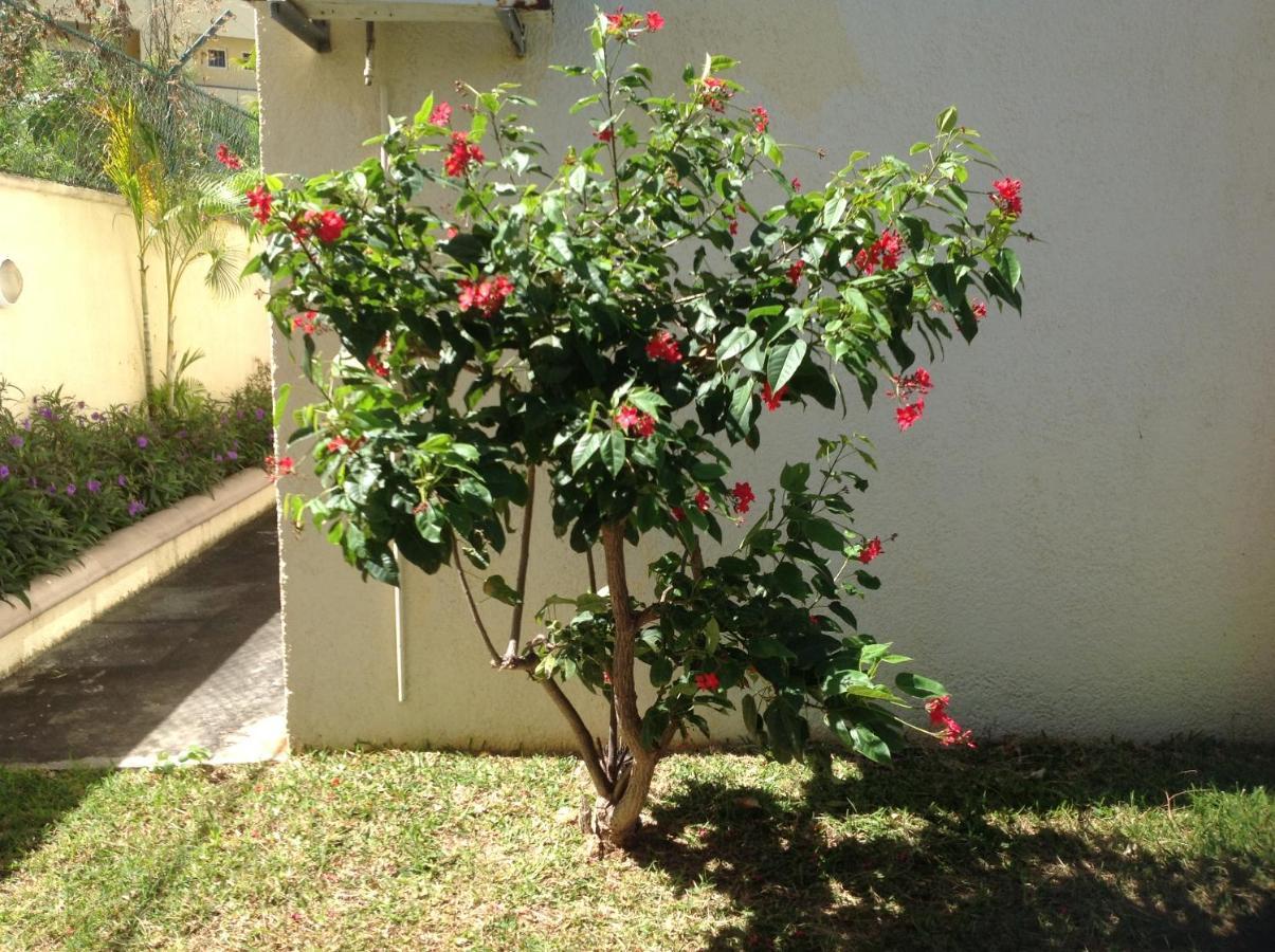 Lovely Apartment In Flic En Flac, Close To The Beach And All Amenities. ภายนอก รูปภาพ