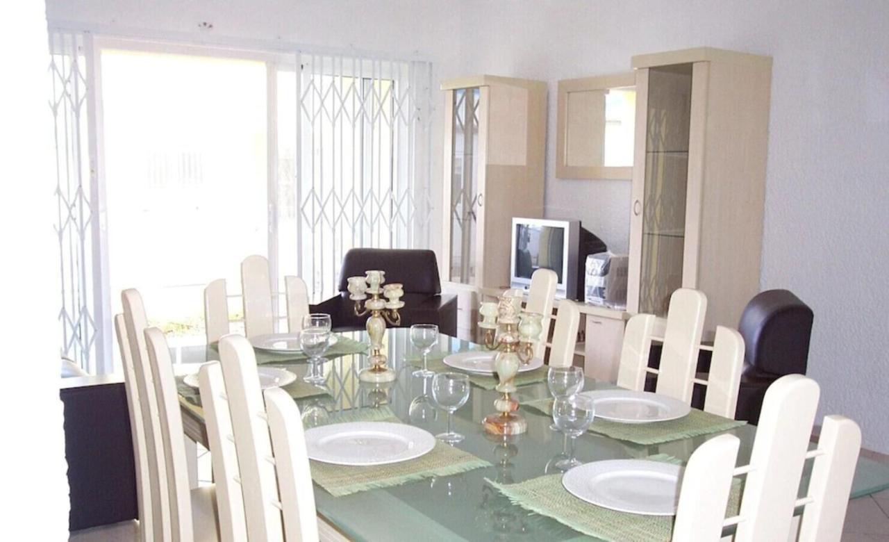 Lovely Apartment In Flic En Flac, Close To The Beach And All Amenities. ภายนอก รูปภาพ
