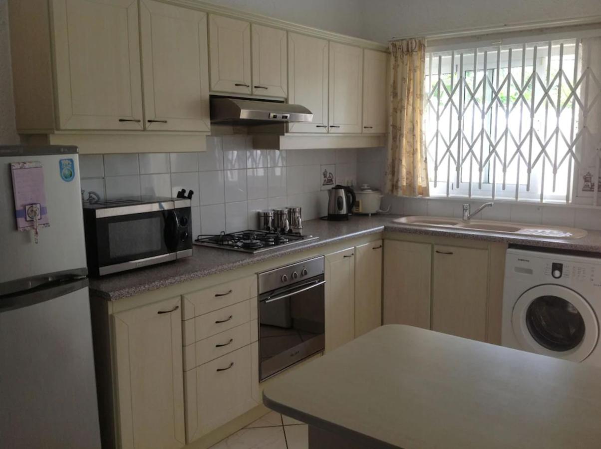 Lovely Apartment In Flic En Flac, Close To The Beach And All Amenities. ภายนอก รูปภาพ