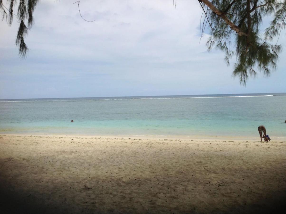 Lovely Apartment In Flic En Flac, Close To The Beach And All Amenities. ภายนอก รูปภาพ