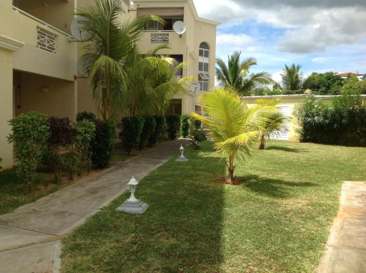 Lovely Apartment In Flic En Flac, Close To The Beach And All Amenities. ภายนอก รูปภาพ
