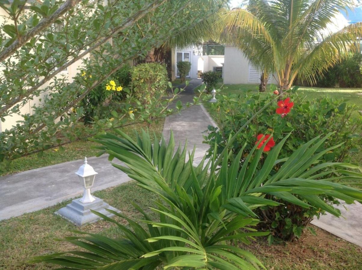 Lovely Apartment In Flic En Flac, Close To The Beach And All Amenities. ภายนอก รูปภาพ